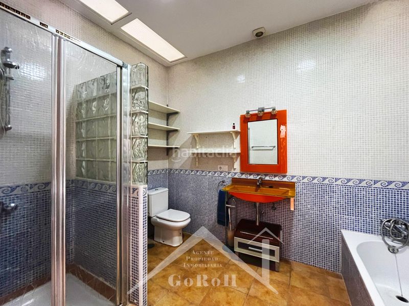 Foto 77d63895-0b52-4d56-aa88-6ee2a696523b. Casa a schiera con riscaldamento parcheggio in Almadén de la Plata