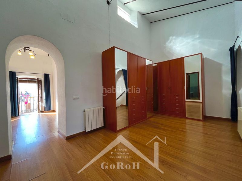 Foto f46668cd-c7dc-435f-9d9f-f37612df08ec. Casa a schiera con riscaldamento parcheggio in Almadén de la Plata