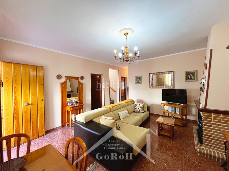 Foto 1b78c6ec-4802-47ed-9838-b5834c97c8fe. Casa adossada amb aparcament a Castilblanco de los Arroyos