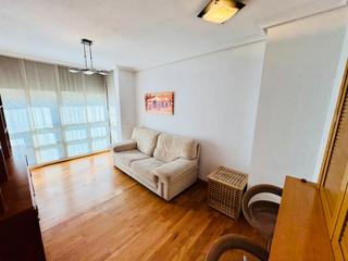 Apartamento  Calle de la maquinilla. ¡vive en una urbanización con piscina, gimnasio y pista de pádel