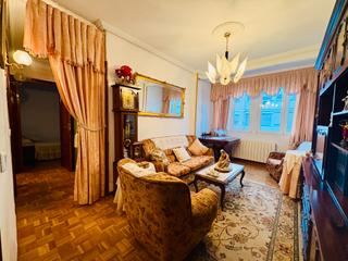 Pis  Calle san eudaldo. El piso se encuentra en excelente estado, listo para entrar a vi