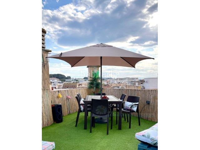 Foto b5bde32b-58b6-43d3-872b-7a49f9bd6b9d. Xalet a Centre Lloret de Mar