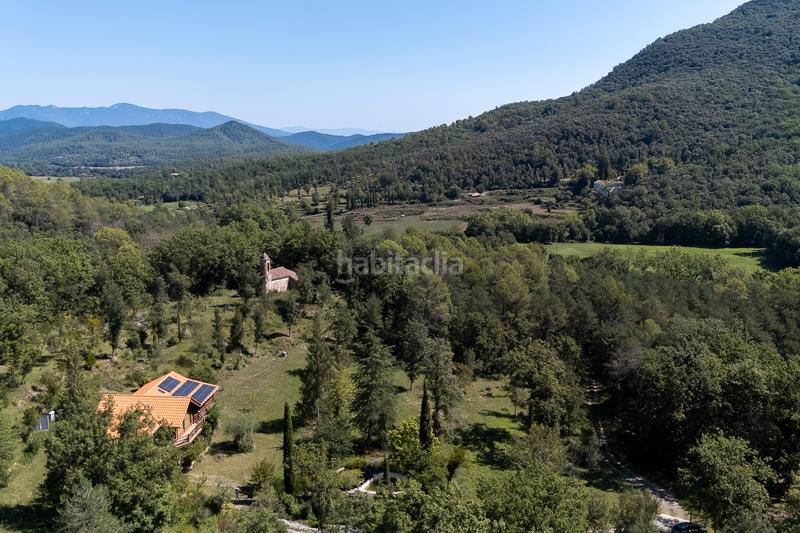 Foto f0651789-418e-4645-afb5-9d9568237f31. Masia amb piscina a Mieres