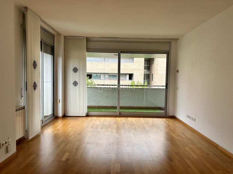 Foto bb85c326-f26a-4157-86fb-7bafef8a9836. Apartament amb aparcament piscina a Barri dels Escriptors Salt