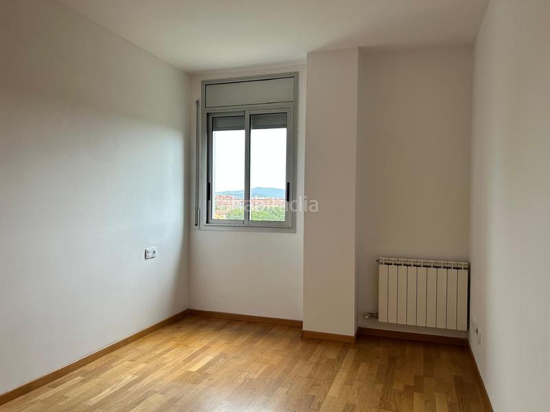 Foto 04d99761-417a-4ce6-afc2-f48924ec8c62. Apartamento en Barri dels Escriptors Salt