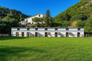 Masia  84 can canals. Encantadora masía histórica a 30 minuts de barcelona