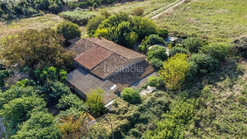 Foto 39a5be4d-df83-43a1-b1e1-c391bd534817. Xalet amb aparcament piscina a Bàscara
