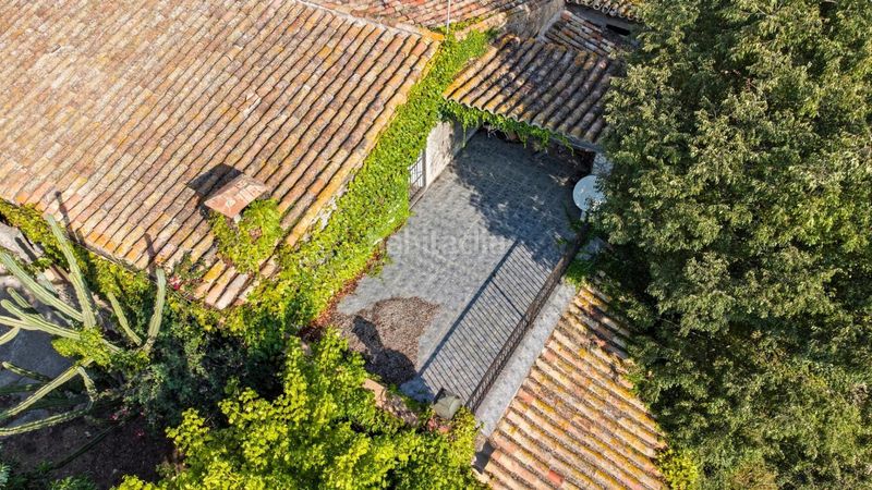Foto f74ae69a-d415-4a55-ba19-df9adc578c88. Xalet amb aparcament piscina a Bàscara
