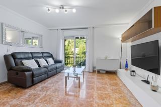 Appartement  Carrer de lluís torres. Piso sin ascensor con 2 plazas de parking