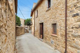 Xalet  C/de la font. Casa de pueblo con vistas