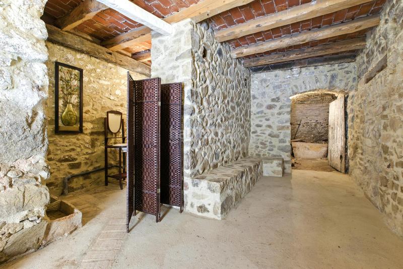 Foto 27657002-89a2-4f8b-85b9-a3f6c292f50f. Chalet casa de pueblo con vistas en Agullana