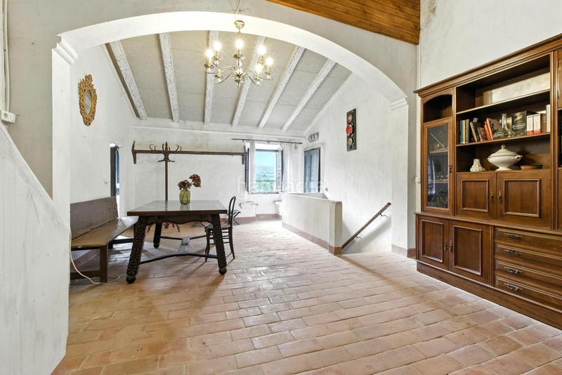 Foto a89e4776-7096-4d83-8e20-8316e0b7dd72. Chalet casa de pueblo con vistas en Agullana