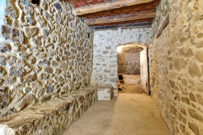 Foto b6884a7b-1a67-448e-bfe3-ce51b97874b8. Chalet casa de pueblo con vistas en Agullana