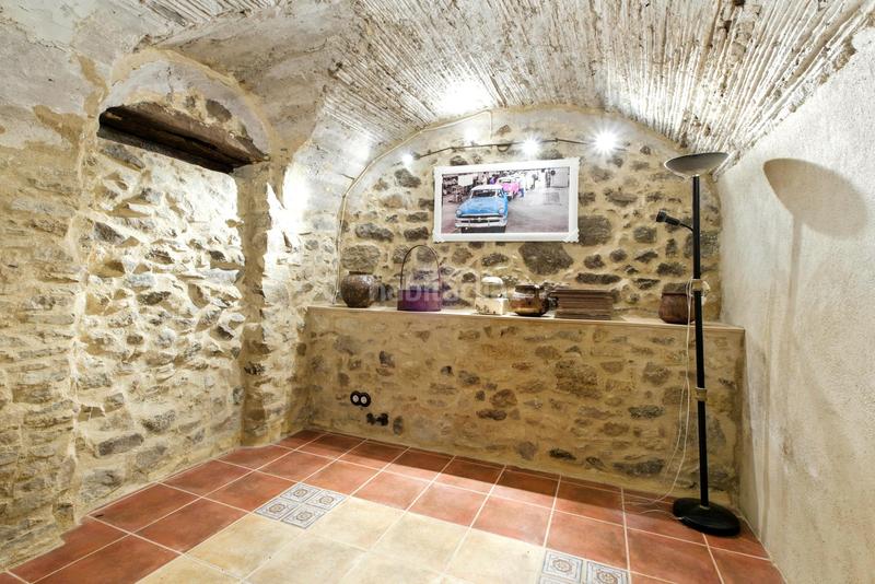 Foto c7516466-24c1-4946-98bc-e699898015e5. Chalet casa de pueblo con vistas en Agullana