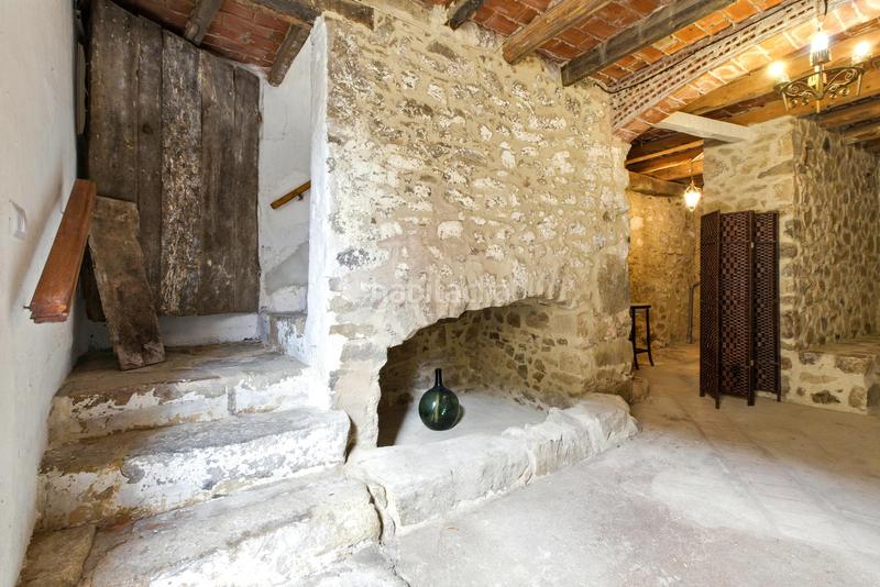 Foto ec0b96fa-4f5f-4426-bc60-95db71151096. Chalet casa de pueblo con vistas en Agullana