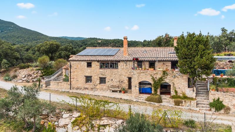 Foto 2b29c96d-1408-44be-9e5e-aa17a0002f0c. Casale in Jonquera (La)