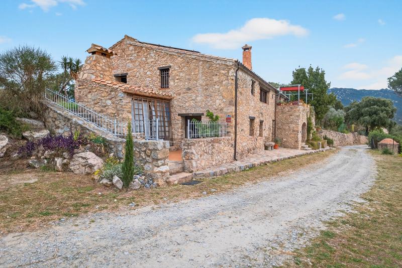 Foto 47a12535-4655-481e-bf84-907e247cee70. Casale in Jonquera (La)