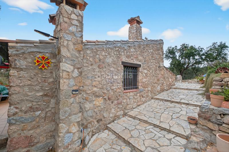 Foto 5a899fde-0127-4b75-92fe-d3f25a15ab49. Casale in Jonquera (La)