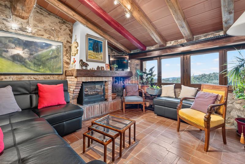 Foto a88c3304-2b64-486b-863c-a19b9383ca9d. Casale in Jonquera (La)