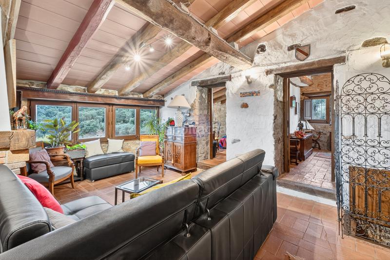 Foto aea9cb47-906f-4f5f-aafe-80ae3a546ed4. Casale in Jonquera (La)