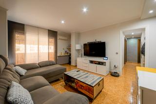 Apartament  Passeig dels països catalans. Piso con parking