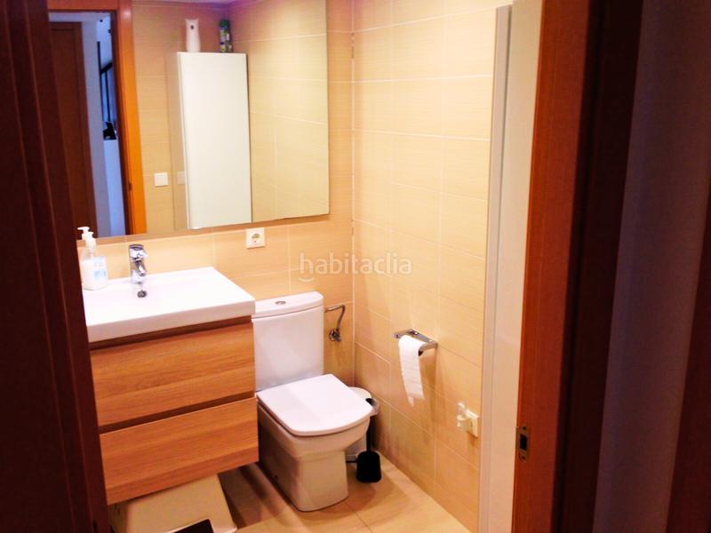 Foto 5078161a-5b3c-485b-9d1e-2f221eaafb15. Apartamento moderno piso de 2 habitaciones, parking y trastero en Girona