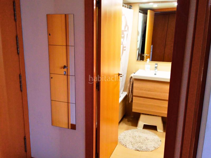 Foto 7fcd37e6-ef69-422f-a2f7-b0a053799f06. Apartamento moderno piso de 2 habitaciones, parking y trastero en Girona