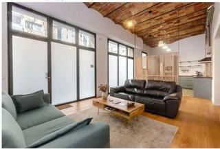 Apartament  Carrer d'aragó, 86. Barcelona única! loft industrial a planta baixa amb llicència. s
