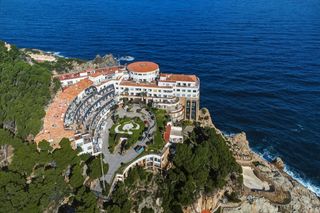 Apartament  28 carrer cap sa sal #28. Apartamento en el complejo de lujo en cap sa sal begur con vista