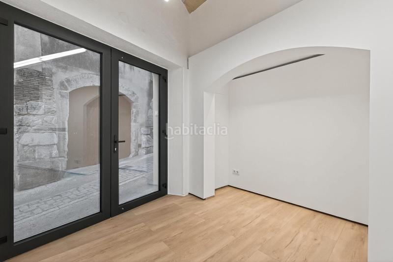 Foto 00677b34-b6c3-4a5b-a3cb-8ff553190082. Casa adossada a Peralada