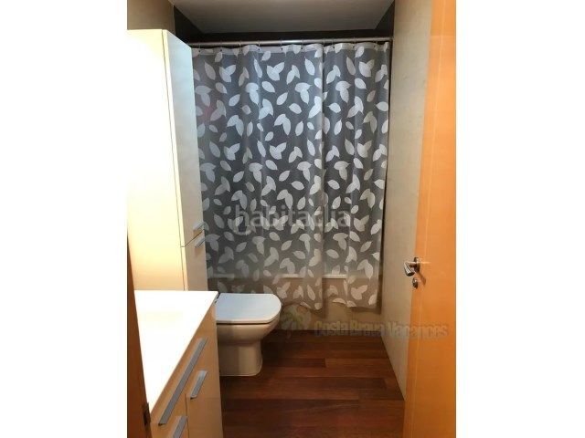 Foto 9aed0a3d-f2b3-406b-b11f-3bc228ea36bd. Apartament a Mont Ferrant-Joan Carles I Blanes