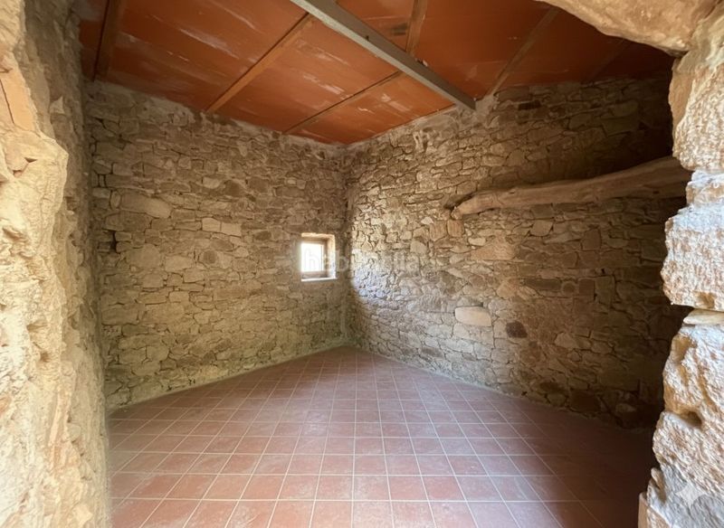 Foto c3a9090f-0a67-4ab0-8c4c-feadb3528e5f. Masia a Castell d´Aro