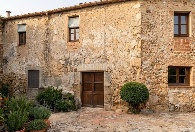 Foto f782be81-c69e-4185-b282-9e26e67e04dc. Masia a Castell d´Aro