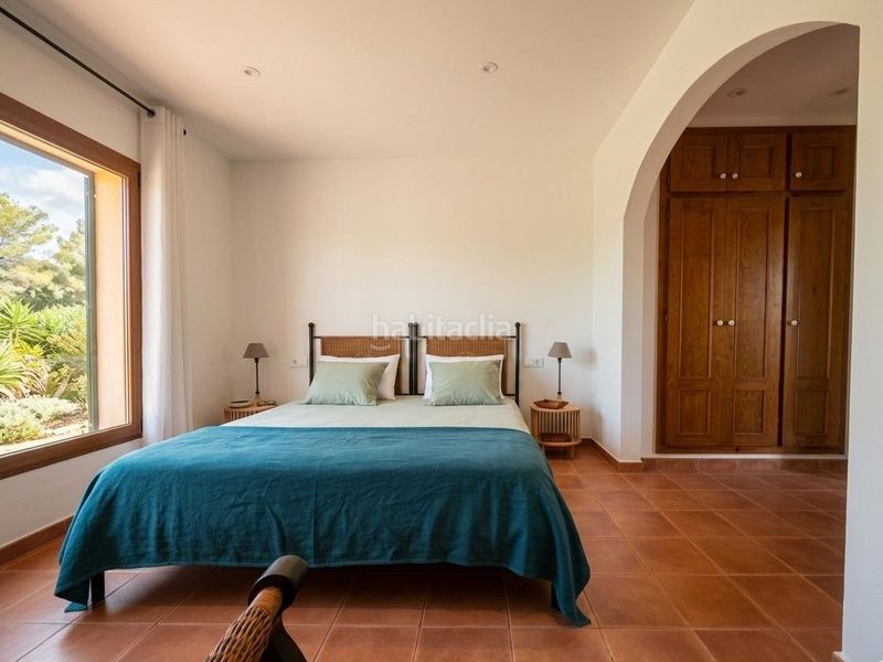 Foto 3f8dadf3-3ea0-4668-ae5b-7b4c02d75082. Location chalet avec parking piscine dans Peralada