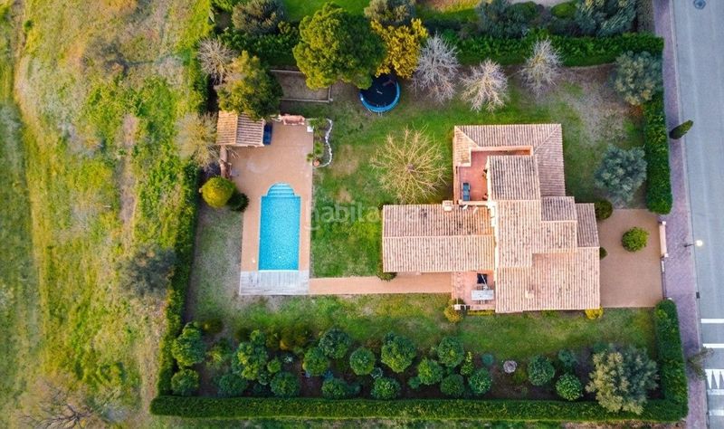 Foto 11e02146-e678-4066-beb2-e73829a35292. Miete chalet mit parking pool in Peralada