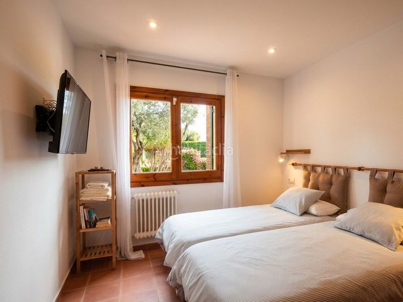 Foto a3360388-de6c-4d69-ab87-5ad51d8a2249. Miete chalet mit parking pool in Peralada