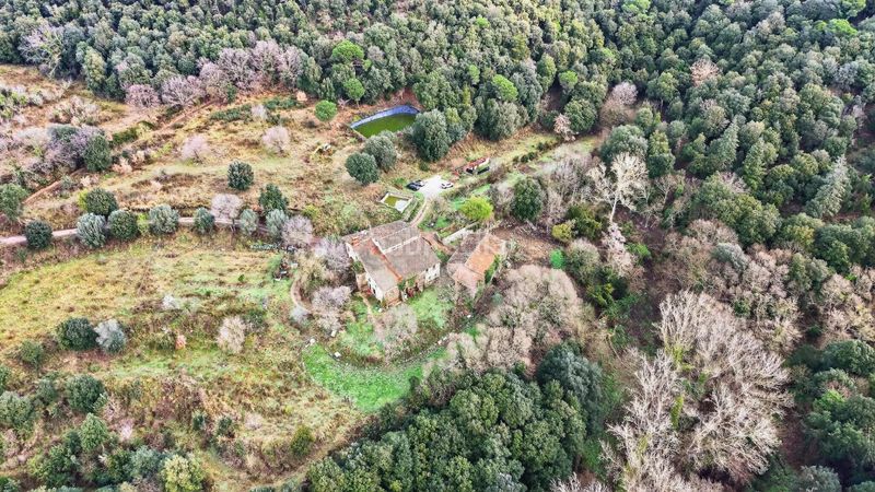 Foto c9d5ded6-9740-4be0-bc47-b35d3e2534e4. Xalet amb piscina a Sant Celoni