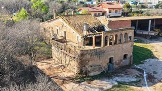 Chalet  Vilamorell   #1. Masia urbana
