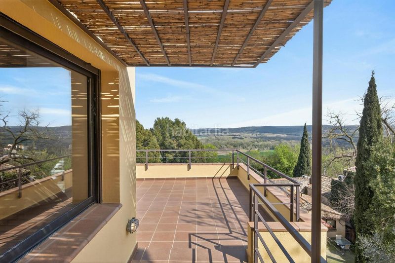 Foto 26f9b19d-c159-4dc1-9b30-fad92527bfbd. Xalet amb aparcament a Bàscara