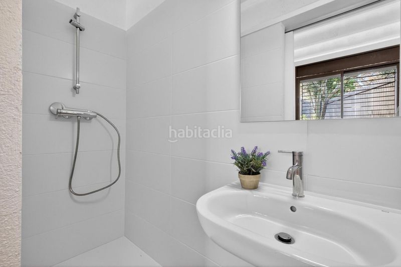 Foto 392d9ce8-62f7-4e61-afc1-c386ac6eea1d. Xalet amb aparcament a Bàscara