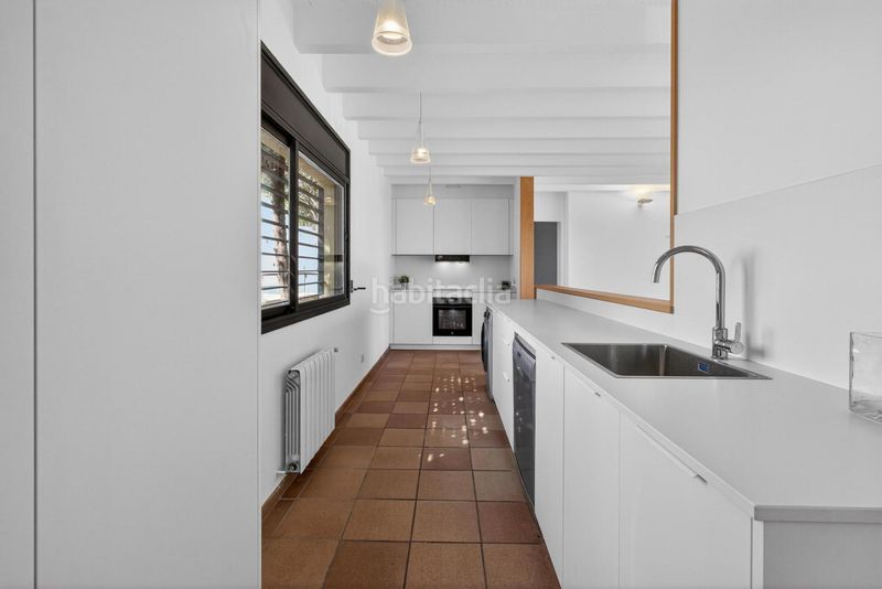 Foto c92ce193-c34c-4b29-b59a-1e86868692a3. Xalet amb aparcament a Bàscara