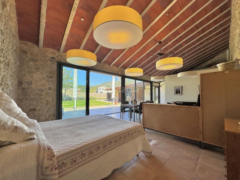 Foto e9abe413-6e7f-46f0-9186-5e644f25bb04. Casa aparellada amb calefacció a Terrades
