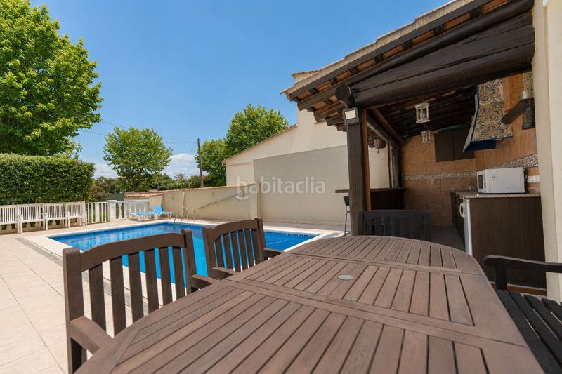 Foto 5dbe0f5a-476a-4f1f-b587-e548492ed691. Xalet amb aparcament piscina a Montgrí Empuriabrava