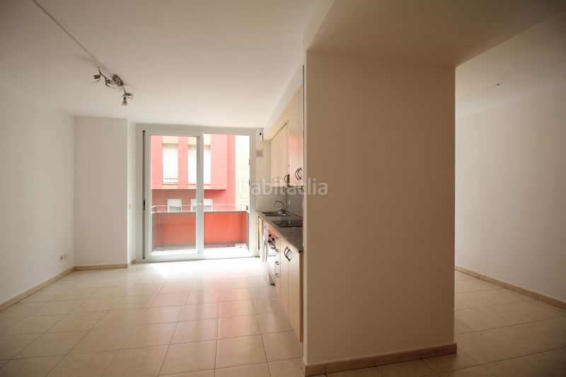 Foto 2a74159c-b363-48b6-a998-d995ba35c4a5. Apartament a Creu de la Mà Figueres