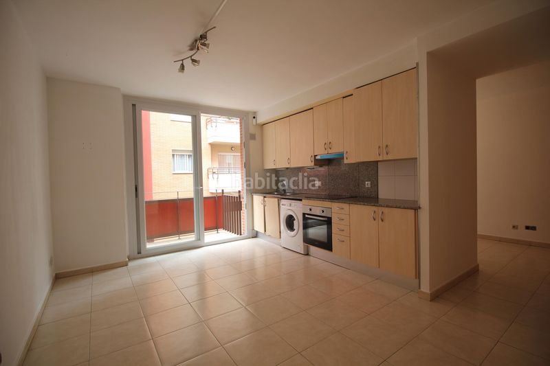 Foto a1050847-9ae5-4af9-83bd-52f32e99b226. Apartament a Creu de la Mà Figueres