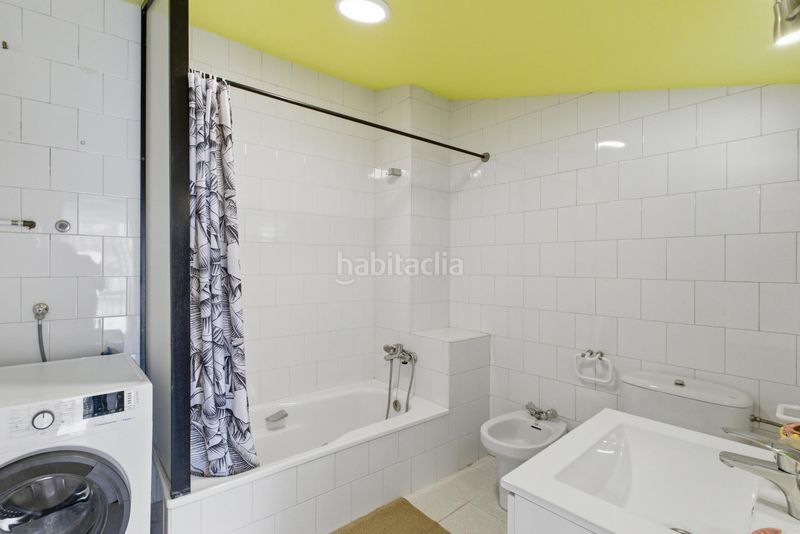 Foto b9f6b4a1-d91e-4001-91a4-f60e5edf4ae8. Casa adossada a Arbúcies