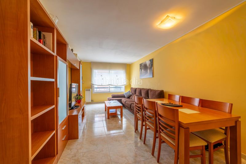 Foto 1a9c92f9-357e-424b-94d3-8a70f28f2093. Apartamento piso en Centre Salt