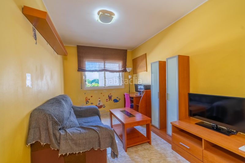Foto 8cf332b6-3c7d-48ad-b36c-0689b8db6971. Apartamento piso en Centre Salt