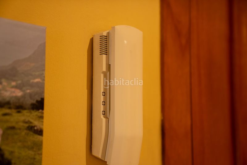 Foto fad25bb1-46e1-4d76-8524-fb86697048c4. Apartamento piso en Centre Salt