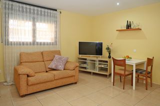 Apartament  50 avinguda de la llibertat #planta baja. Acogedor piso en palamos